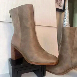 DV‎ Dolce Vita Women's Delilah Tailored Friskee Booties